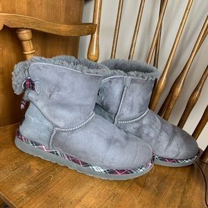 UGG Women’s suede boots